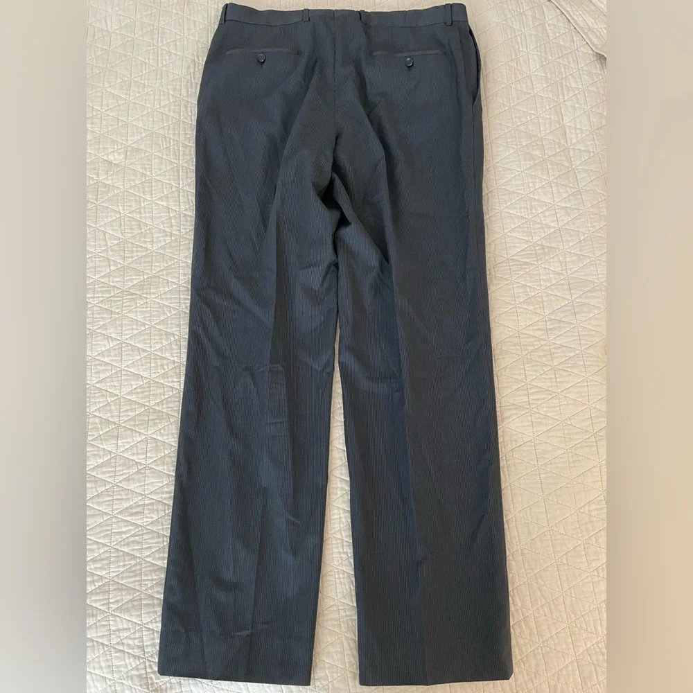 HUGO BOSS Pasolini/Movie Subtle‎ Narrow Stripe Wool Suit in Charcoal Size 44 L